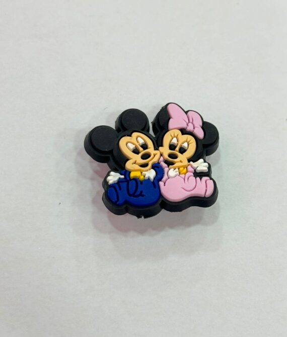 Pin para crocs de Minnie y Mickey Mouse 3