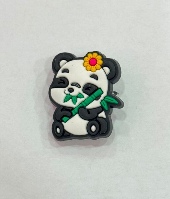 Pin para crocs de Panda 3