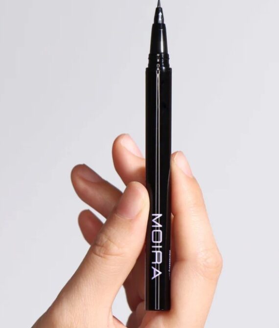 DELINEADOR LÍQUIDO CON MICROPUNTA MOIRA